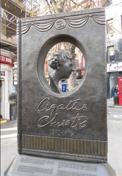 Agatha Christie emlékmű